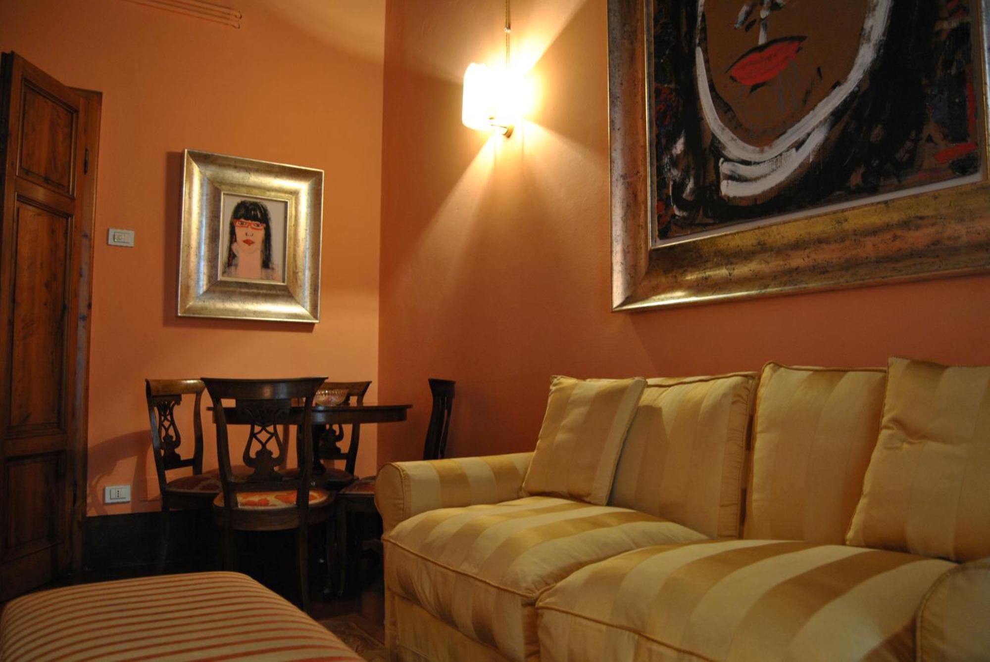 Residenza Palazzo Visdomini Bed and Breakfast Pietrasanta Camera foto