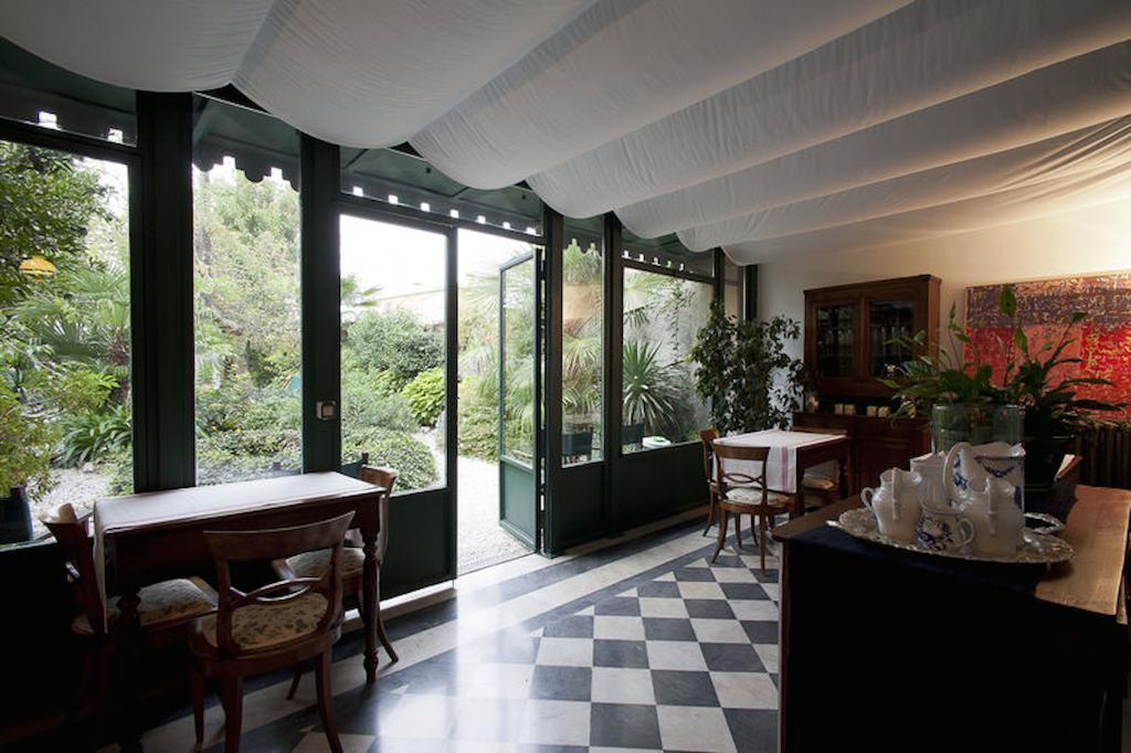Residenza Palazzo Visdomini Bed and Breakfast Pietrasanta Esterno foto